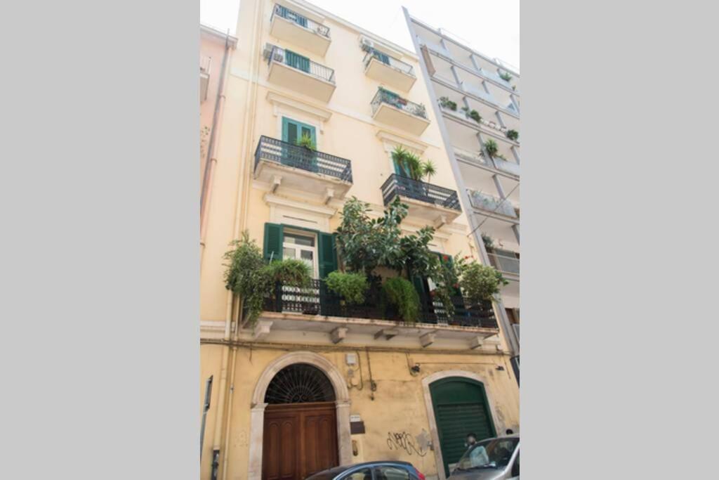 Dante Appsuite Bari Buitenkant foto